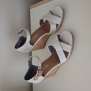 Toms wedge heels